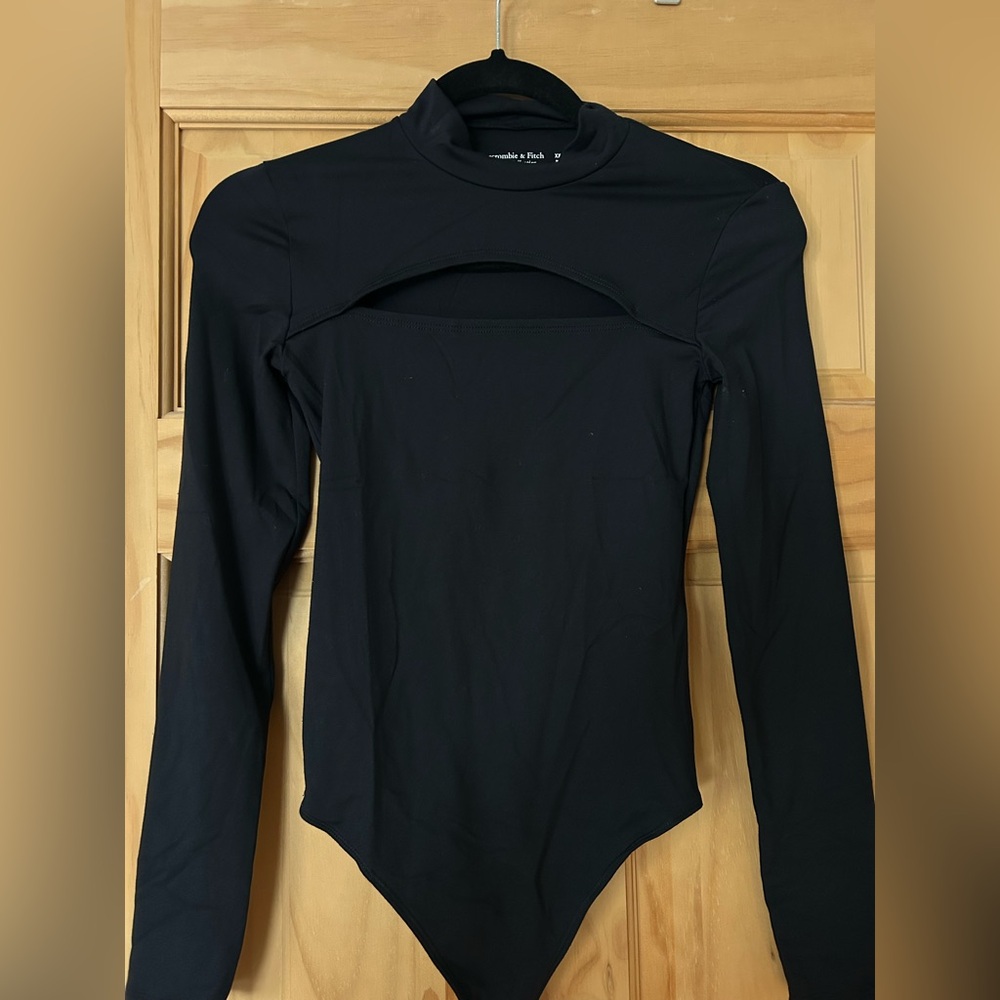 Brand New Never Worn A&F Long Sleeve Turtleneck Bodysuit. Size XXS